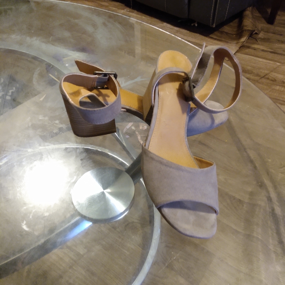 Shutz Rafe suede Ankle strap plat fem sandals